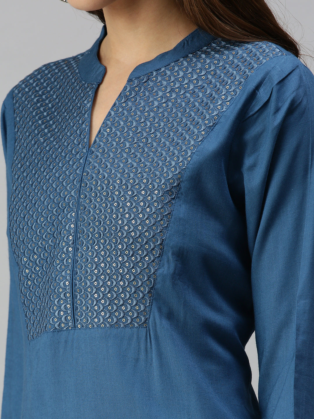 Women's Blue Solid Straight Kurta