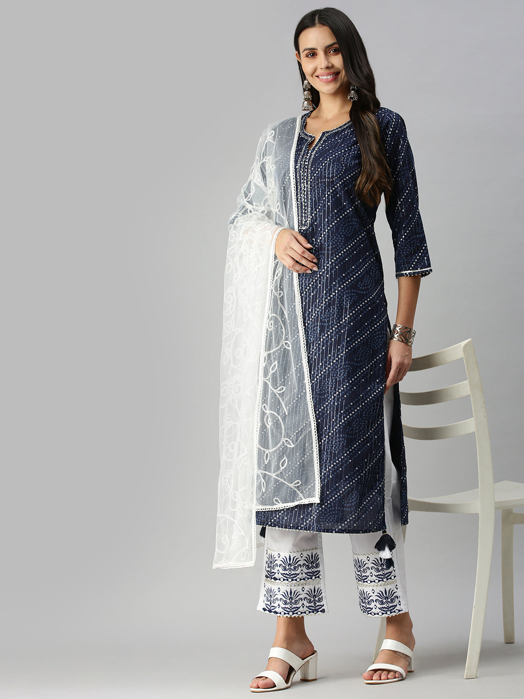 Women's Navy BlueWhite Geometrical Kurta Sets