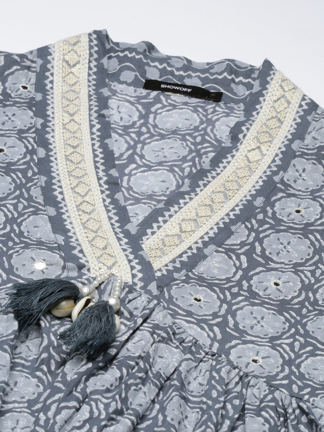 Women Grey Floral Kurta Set