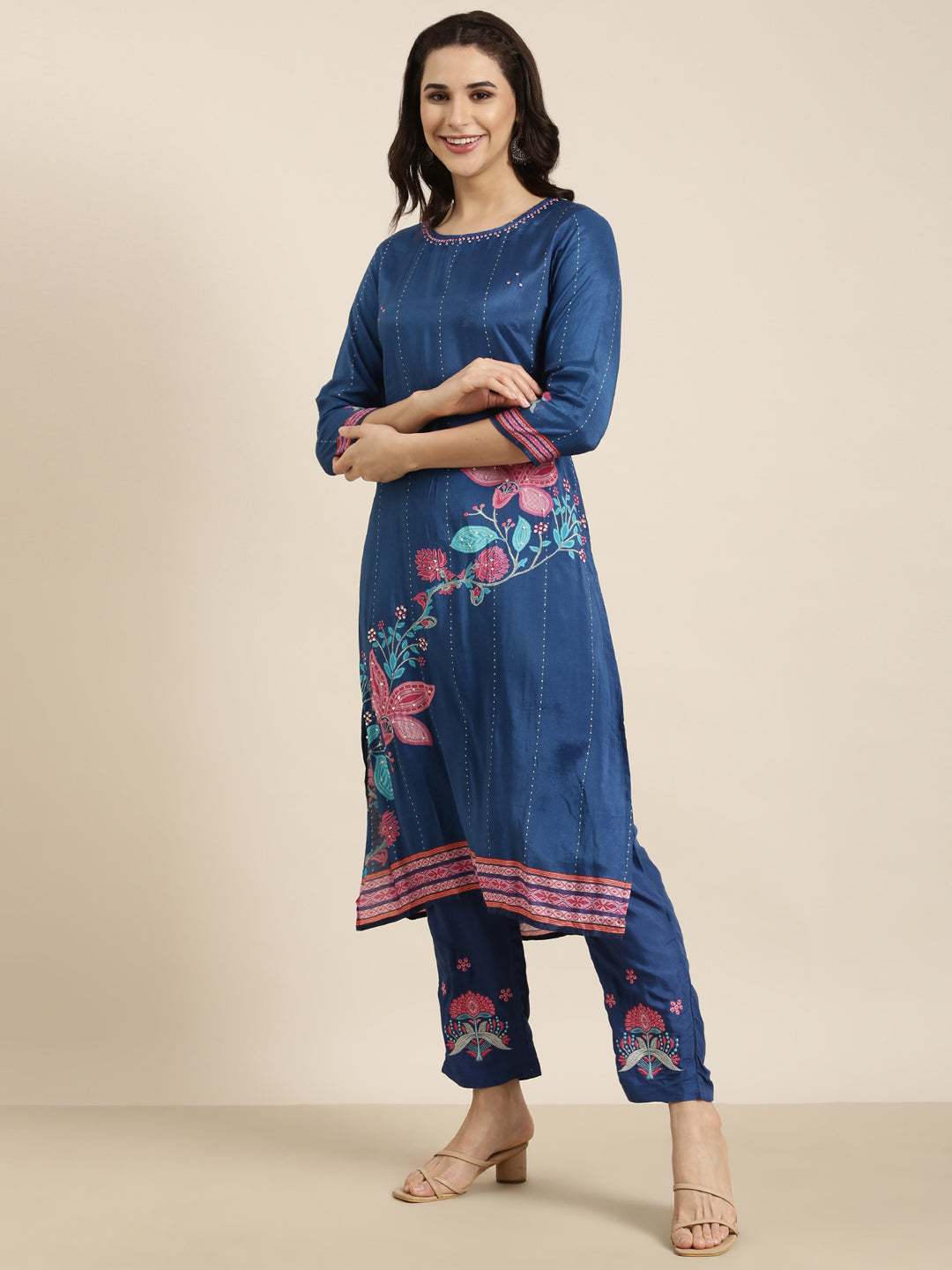 Women Straight Blue Floral Kurta and Trousers Set Comes With Dupatta