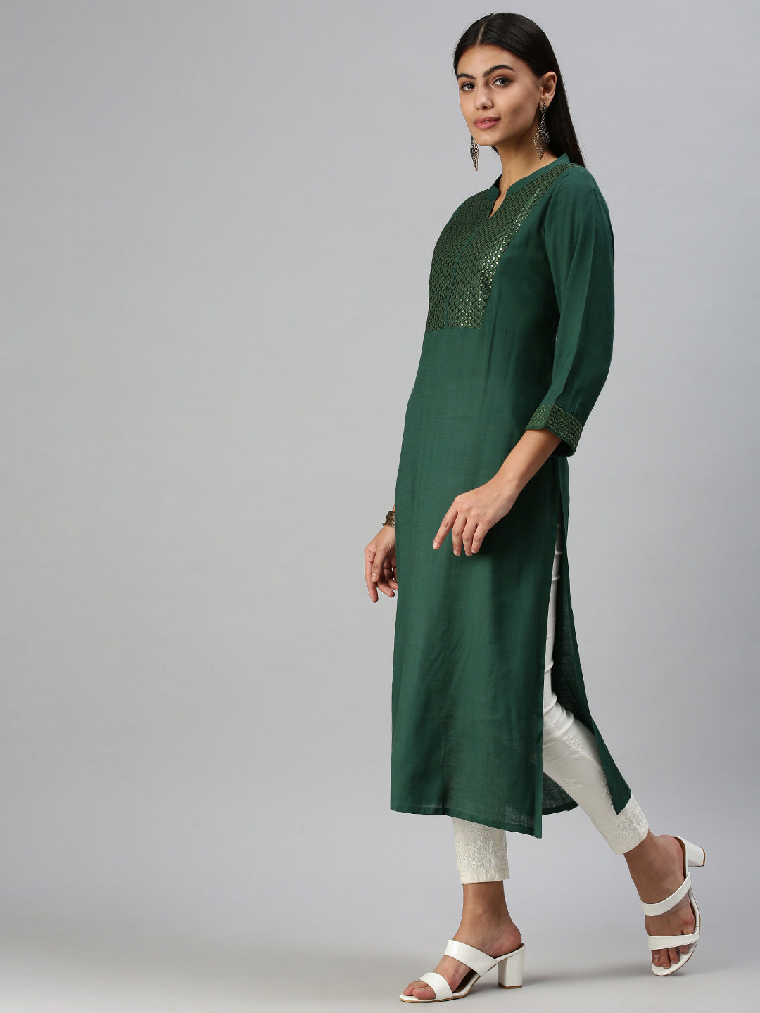 Women's Green Solid Straight Kurti