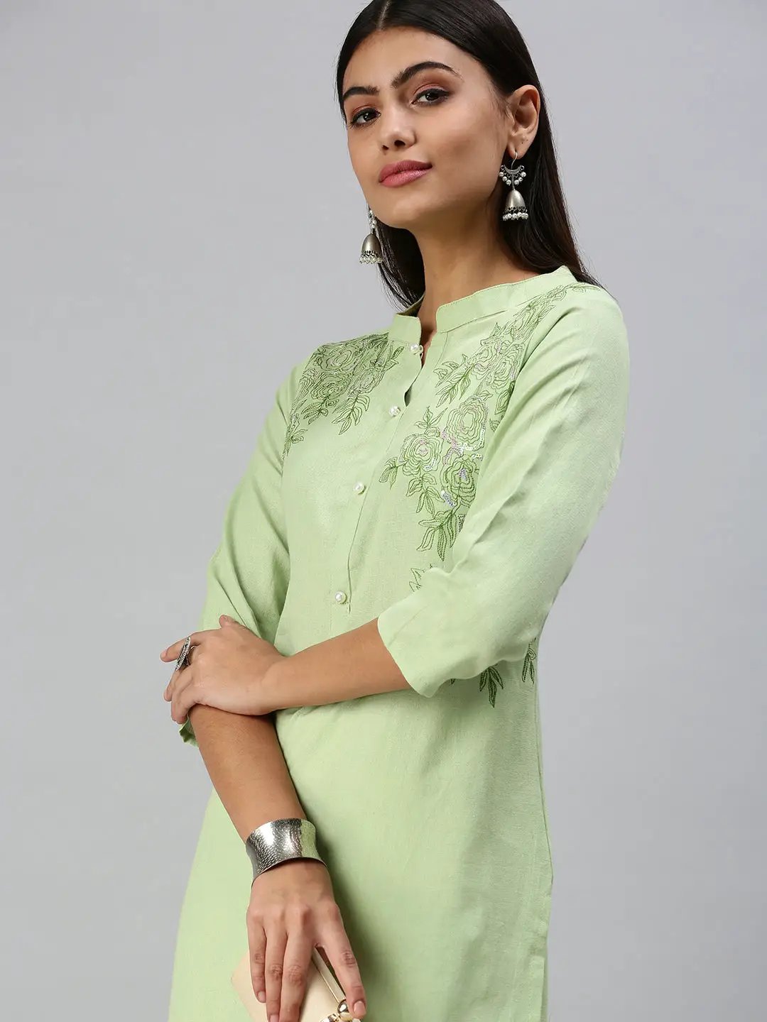 Women's Green Solid Straight Kurta