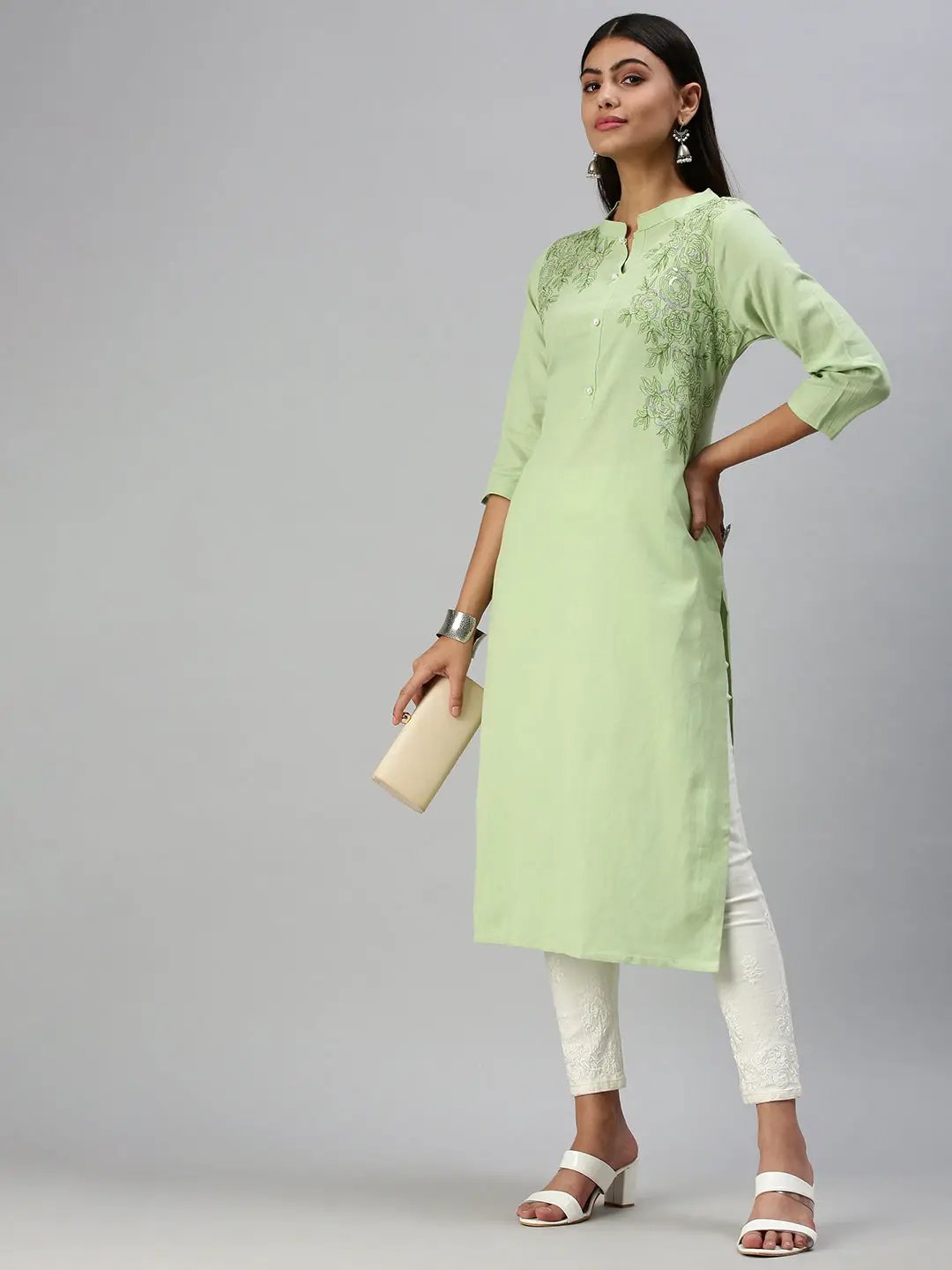 Women's Green Solid Straight Kurta