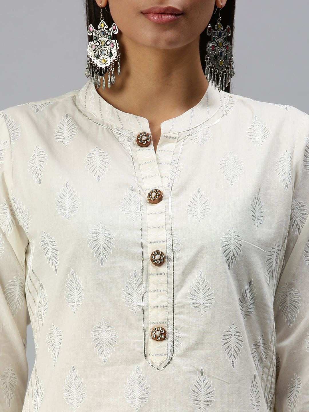 Women's Off White Printed Kurta Sets