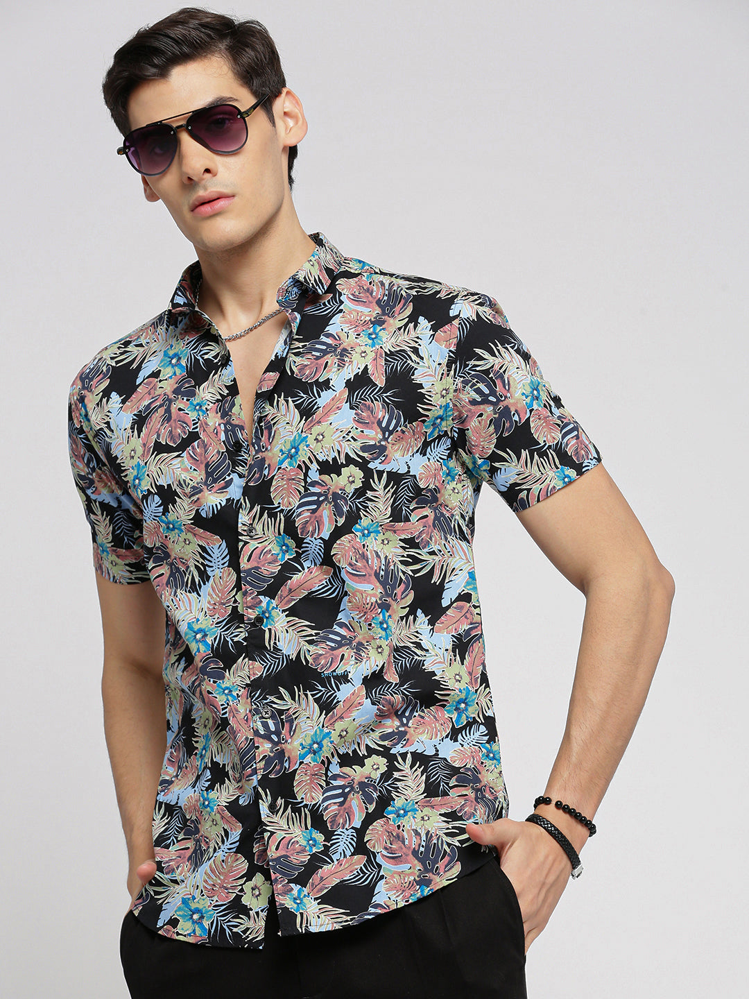 Men Black Spread Collar Floral Shirt