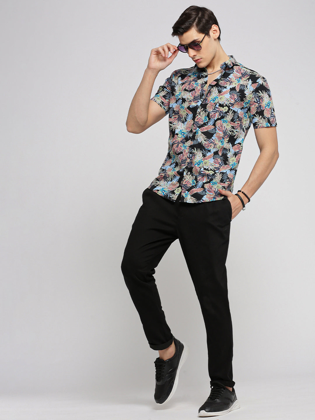 Men Black Spread Collar Floral Shirt