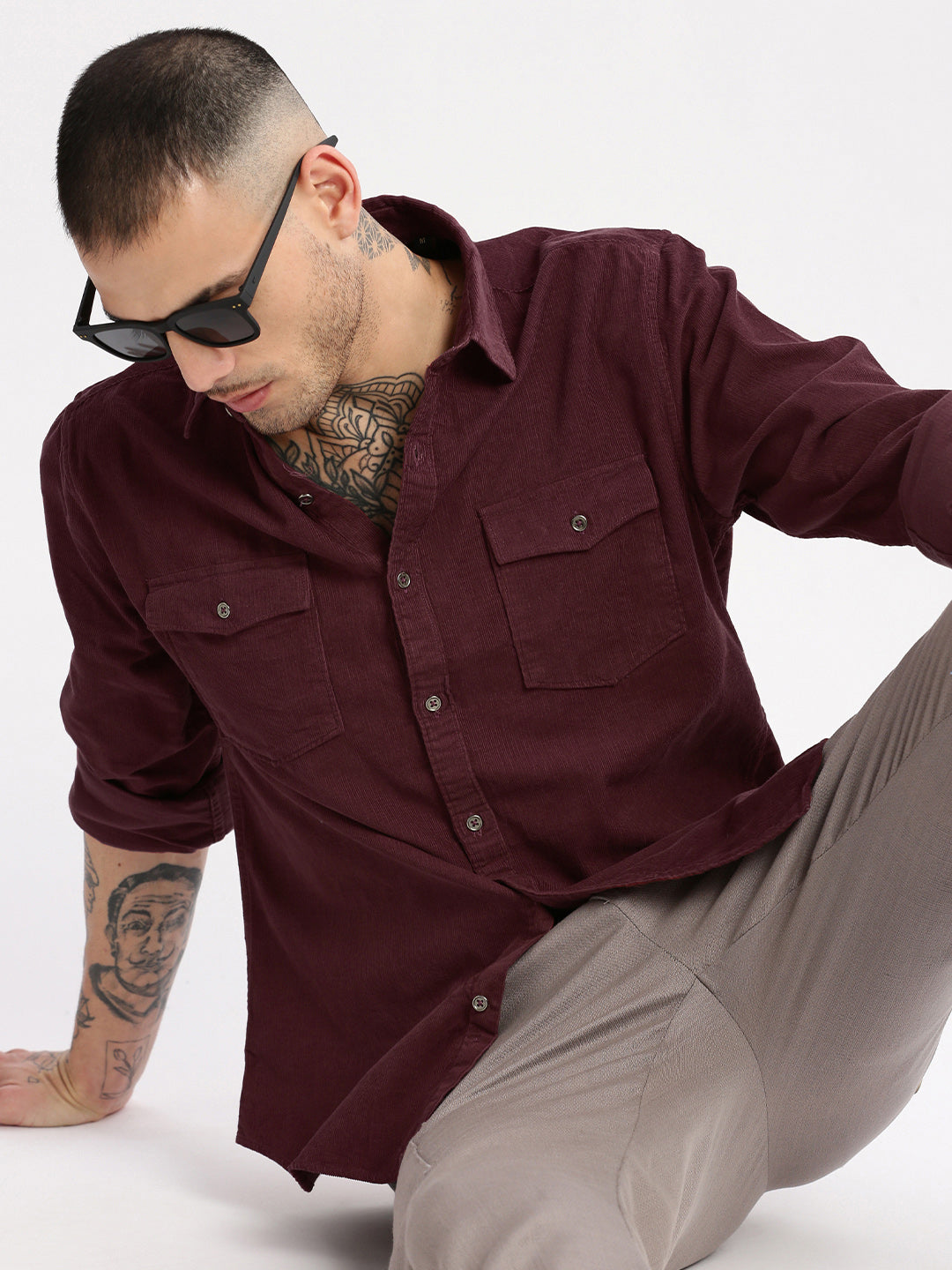 Men Spread Collar Corduroy Solid Maroon Casual Shirt