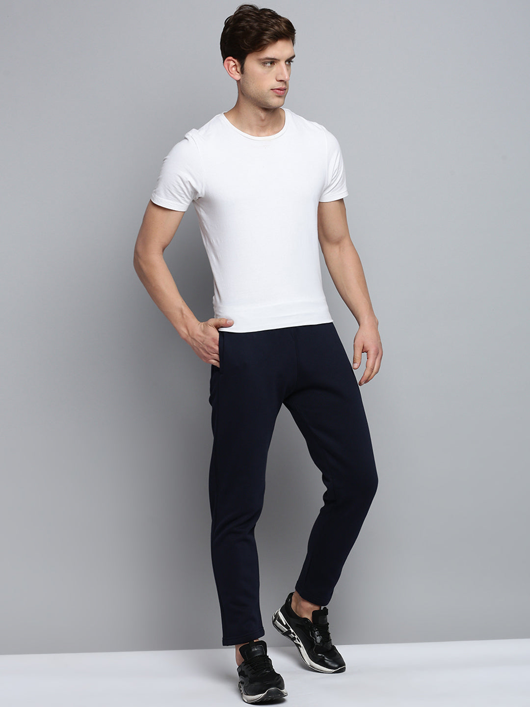 Men Navy Solid Casual Track Pant