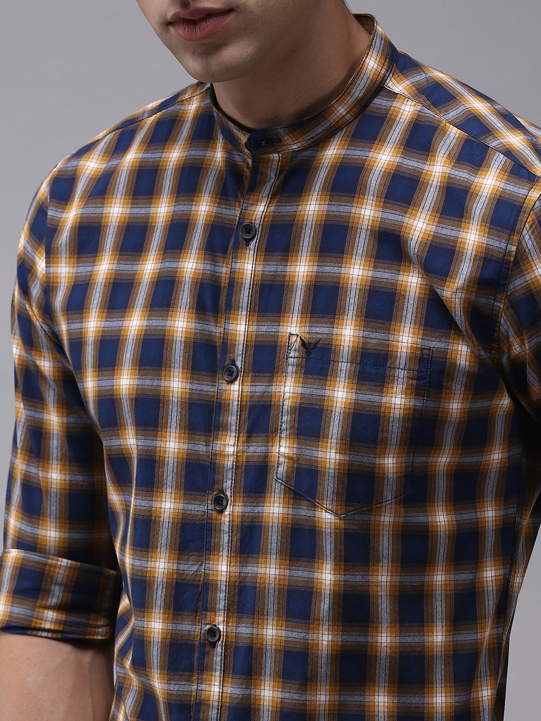 Men Blue Checked Casual Shirt