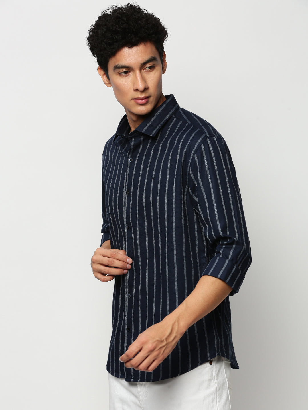 Men Navy Striped Casual Casual Shirts