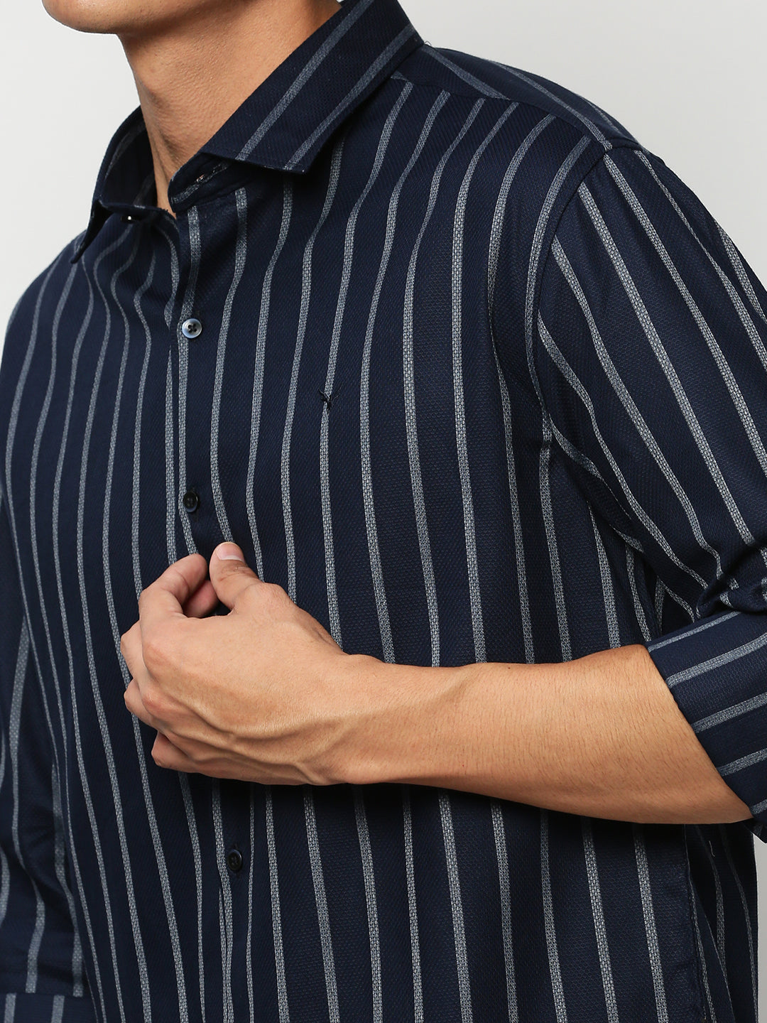 Men Navy Striped Casual Casual Shirts