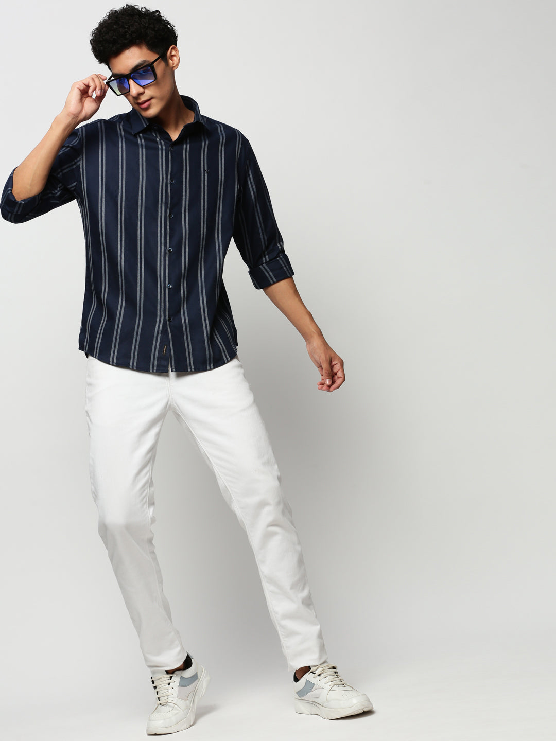 Men Navy Striped Casual Casual Shirts