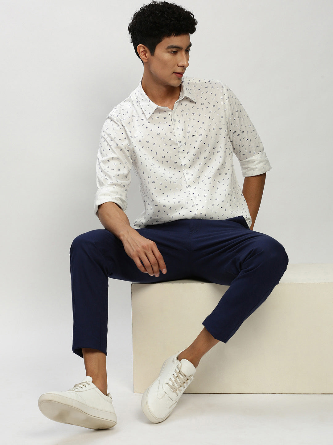 Men White Printed Casual Casual Shirts