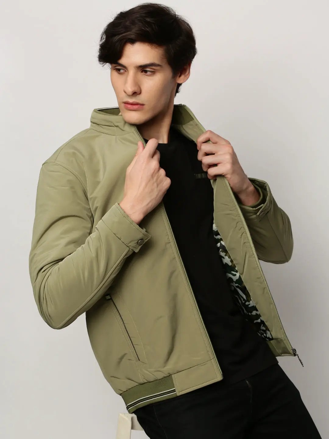 Men's Green Solid Casual Bomber Jackets