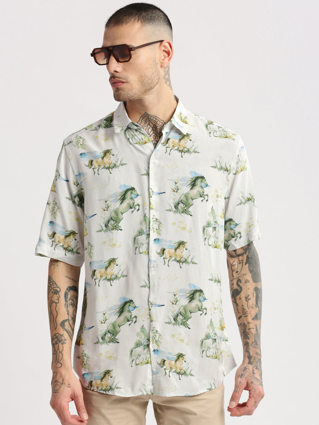 Men's Off White Standard Slim Fit Floral Opaque Printed Cotton Casual Shirt