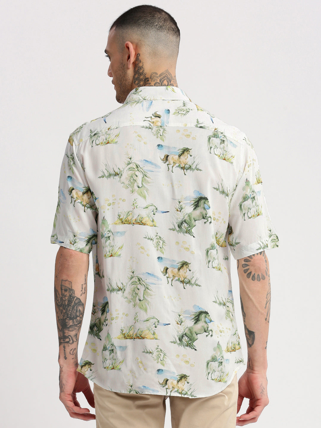 Men's Off White Standard Slim Fit Floral Opaque Printed Cotton Casual Shirt