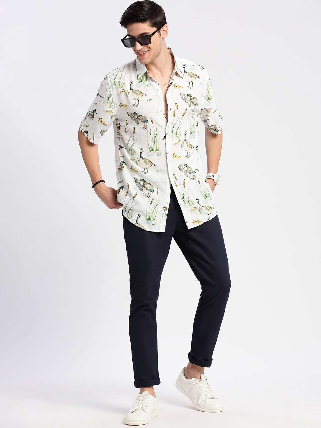 Men's Off White Standard Slim Fit Printed Cotton Casual Shirt